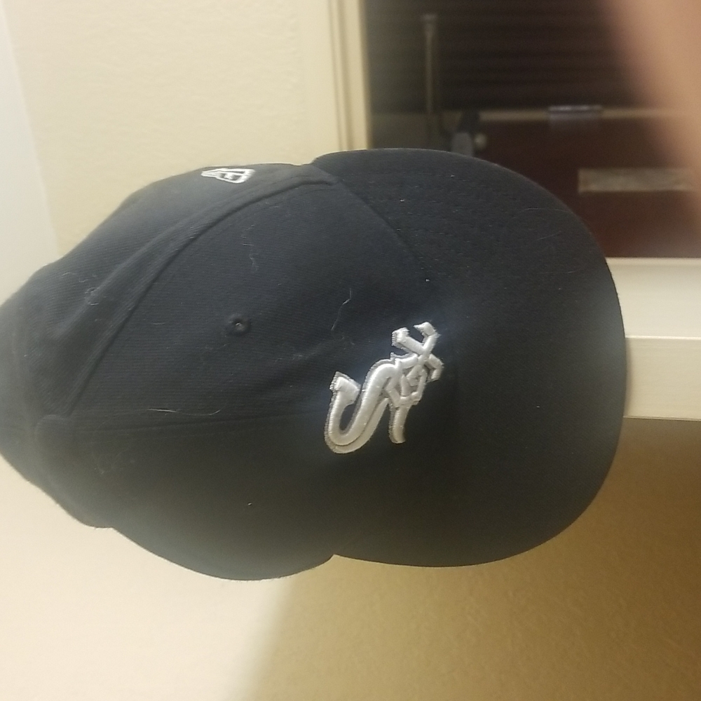 Black whitesox fitted  hat